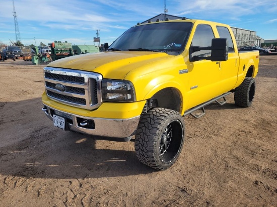2005 Ford F250 Super Duty XL Crew Cab 4D XL