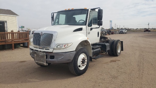 2005 International 4400 SBA TRACTOR TRUCK