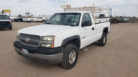2004 Chevrolet Silverado 2500 Base Regular Cab 2D Base