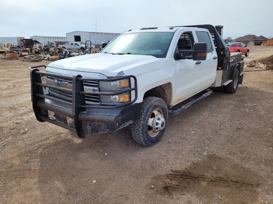 2015  Chevrolet  Silverado 3500  Crew Cab Flatbed   Work Truck