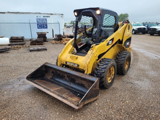 Caterpillar  246C  Skid Steer