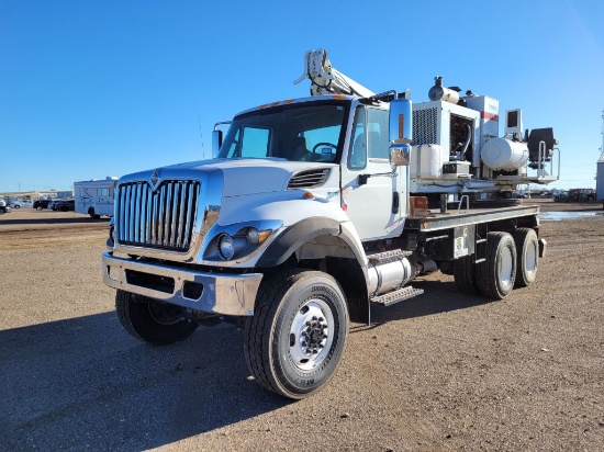 2012  International  7400  Tandem  Digger Derrick Truck