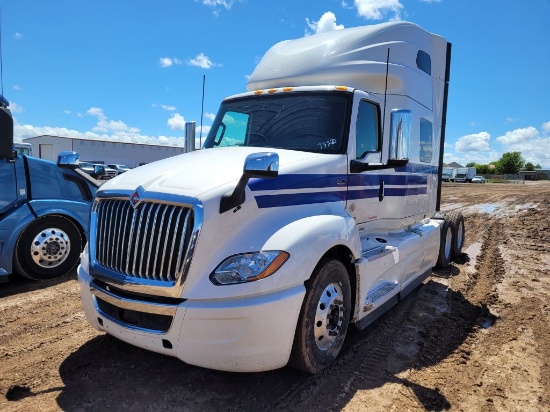 2020  International  LT625   Conventional Cab Truck Tractor
