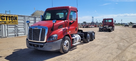 2019 Freightliner Cascadia 113 Conventional Cab Tractor Truck Day Cab