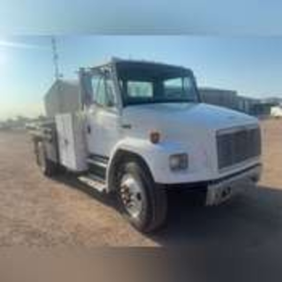 2001 Freightliner FL70 Single Axle Truck