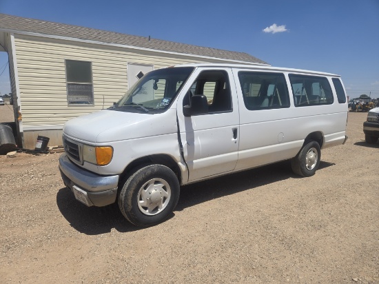 2007 Ford E350 Van XL Super Club Wagon 3D