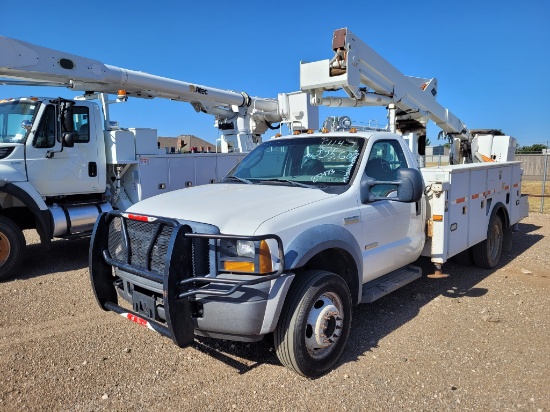 2006 Ford F550 Super Duty Regular Cab Service Crane Bucket Truck