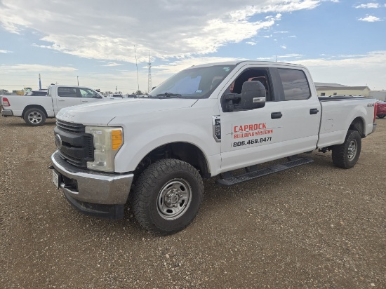 2017 Ford F250 Super Duty XL Crew Cab / LWB 4D