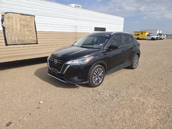 2021 Nissan Kicks SV SUV 4D