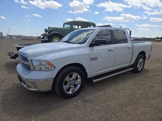 2017 Ram 1500 SLT Crew Cab 4D