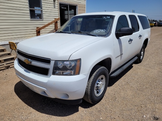 2013 Chevrolet Suburban SUV 4D