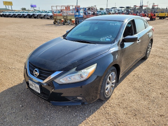2017 Nissan Altima Base Sedan 4D