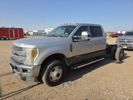 2017 Ford F350 Super Duty Lariat Crew Cab 4D
