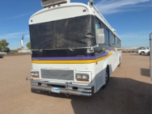 Tandem Axle Bus