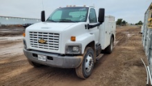 2003 Chevrolet C7500 Service Truck