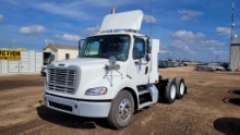 2014 Freightliner M2 112 Tractor Truck Day Cab