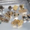 LOT OF VARIOUS VINTAGE TIE CLIPS AND CUFF LINKS