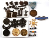 LARGE MILITARY & ASSORTED PIN AND BADGE LOT