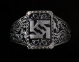 GERMAN WWII WAFFEN SS SWASTIKA SILVER RING