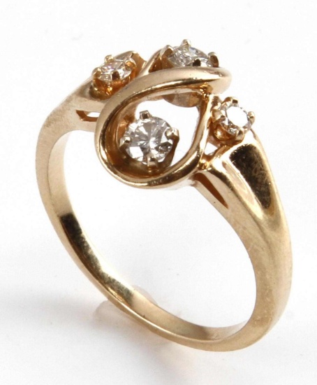 14KT GOLD AND DIAMOND RING TCW 0.3