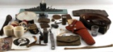 LOT OF MISCELLANEOUS US MILITARY COLLECTIBLES