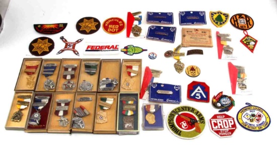 OVER 45 VINTAGE US SHOOTING MEDALS & PATCHES