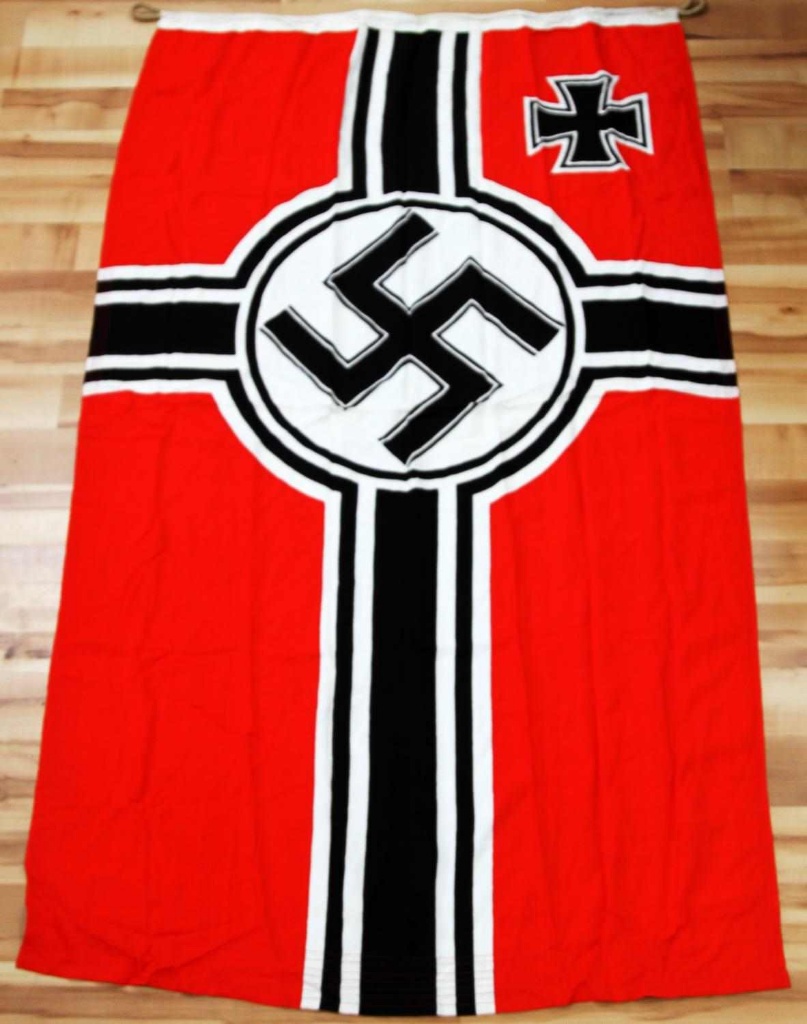 WWII GERMAN THIRD REICH KRIEGSMARINE BATTLE FLAG