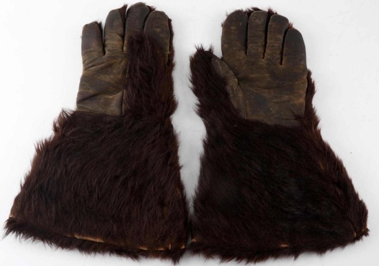 ANTIQUE BEAR SKIN GLOVES MITTENS