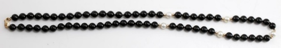 BLACK ONYX & FRESHWATER PEARL NECKLACE 14K GOLD