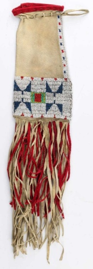 VINTAGE NATIVE AMERICAN BEADED SUEDE PIPE BAG