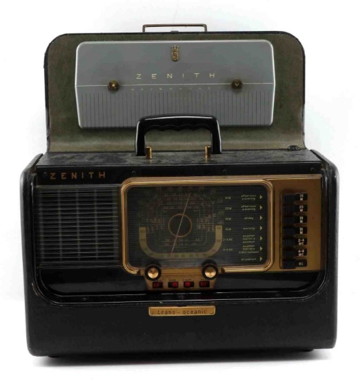 ZENITH TRANS OCEANIC WAVE MAGNET TUBE RADIO