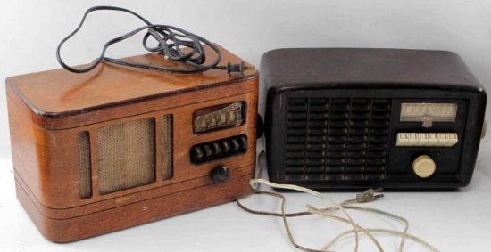 2 ANTIQUE RADIOS MONTGOMERY WARDS WESTERN ELECTRIC