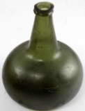 19TH CENTURY OPEN PONTIL GREEN ONION MALLET BOTTLE