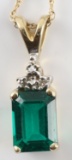 14K YELLOW GOLD EMERALD & DIAMOND PENDANT & CHAIN