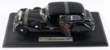 SIGNATURE MODEL 1:18 SCALE MERCEDES 1938 770K