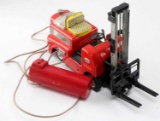 CRAGSTAN S1002 TOY BATTERY OPERATED TOY FORKLIFT