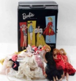 1961 BARBIE DOLL CASE BARBIES CLOTHES ACCESSORIES