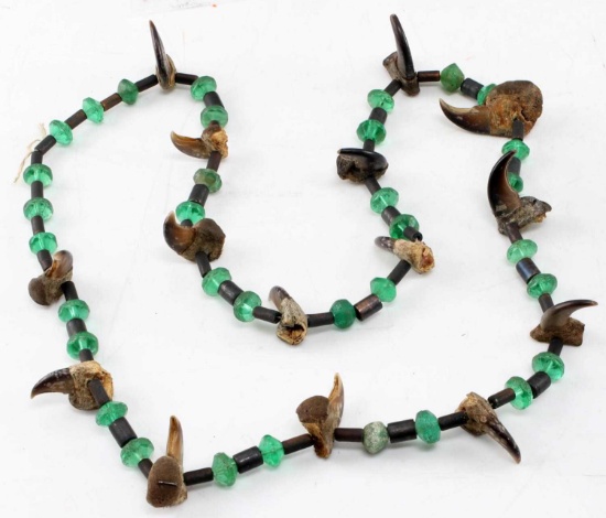 NATIVE AMERICAN NAVAJO BEAD BEAR CLAW NECKLACE