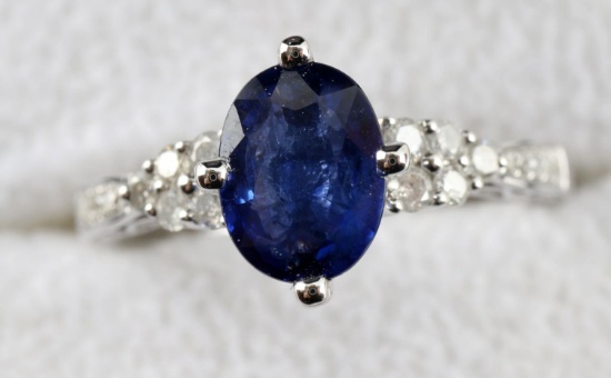 14KT WHITE GOLD SAPPHIRE DIAMOND RING