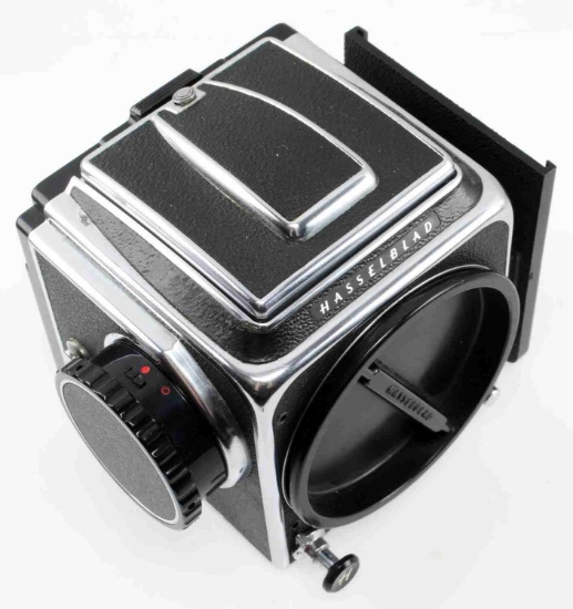 HASSELBLAD 500C MEDIUM FORMAT CAMERA BODY