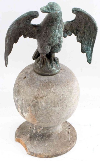 19TH CENTURY BRONZE FEDERAL EAGLE ATOP FINIAL