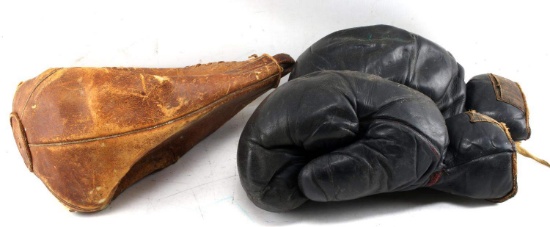 ANTIQUE EARLY 20TH CENT. BOXING GLOVES & SPEED BAG