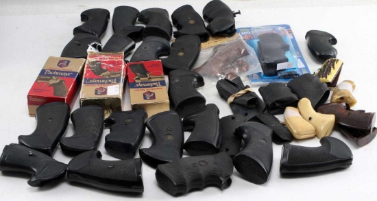 35 PAIRS OF ASSORTED COLT PISTOL REVOLVER GRIPS