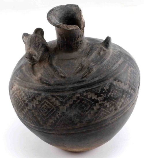 CHIMU BLACKWARE POTTERY VESSEL W ZOOMORPHIC FIGURE