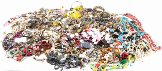 COSTUME JEWELRY BEAD CRAFT JUNK DRAWER LOT