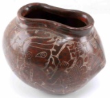 VINTAGE NICARAGUAN POTTERY VESSEL VASE ETCHED