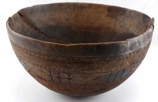 OLD AFRICAN CARVED WOOD BOWL