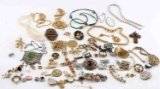VINTAGE AND ANTIQUE COSTUME JEWELRY & CAMEO LOT