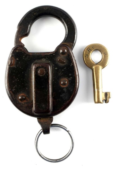 ANTIQUE SOUTHERN RAILWAY PADLOCK AND KEY