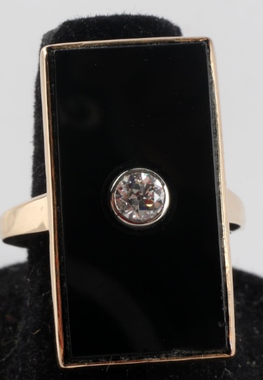 14KT BLACK ONYX RING WITH .25 TCW ROUND DIAMOND